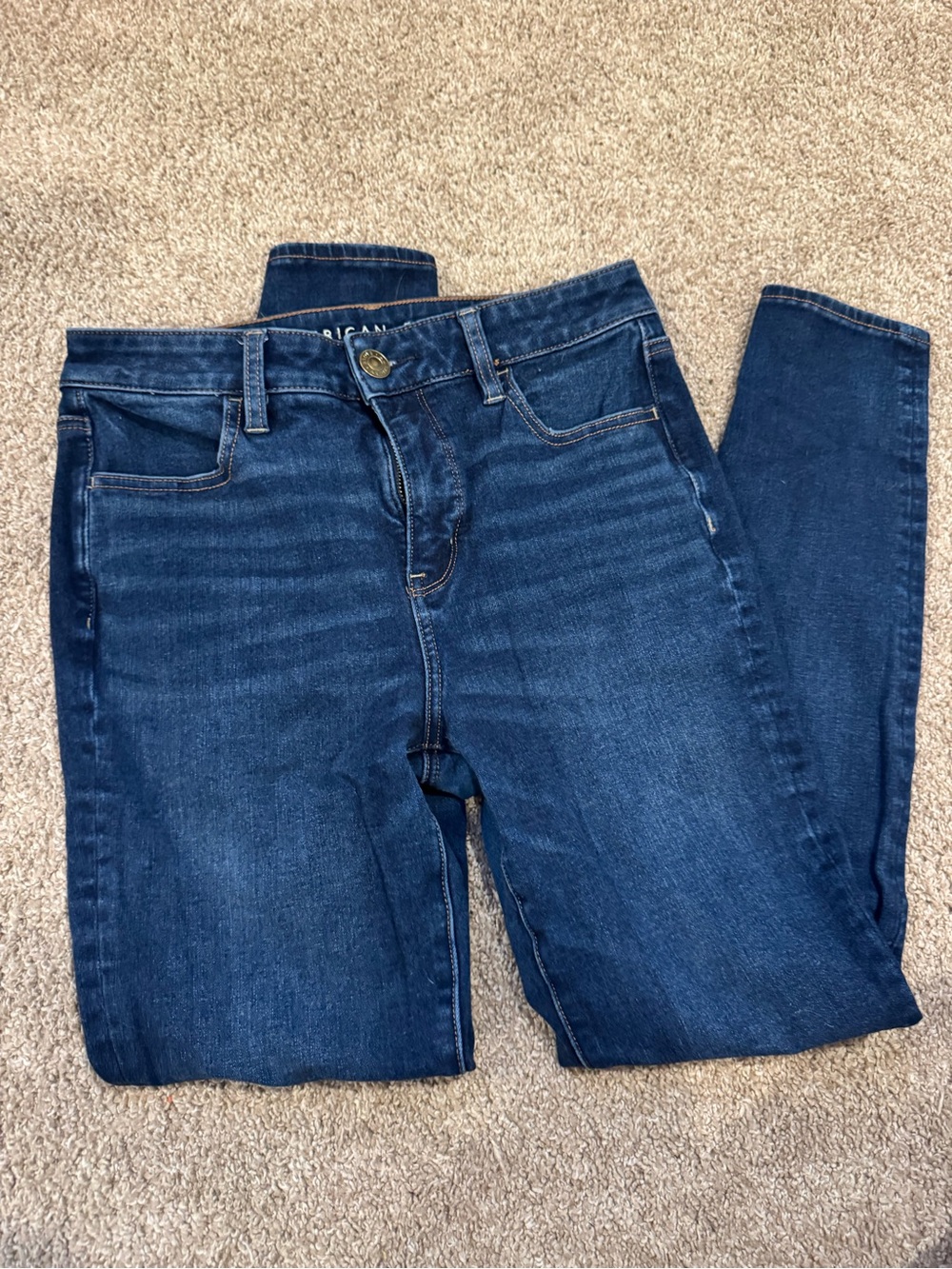 American Eagle Classic High-Rise Women’s Jeans in Dark Blue